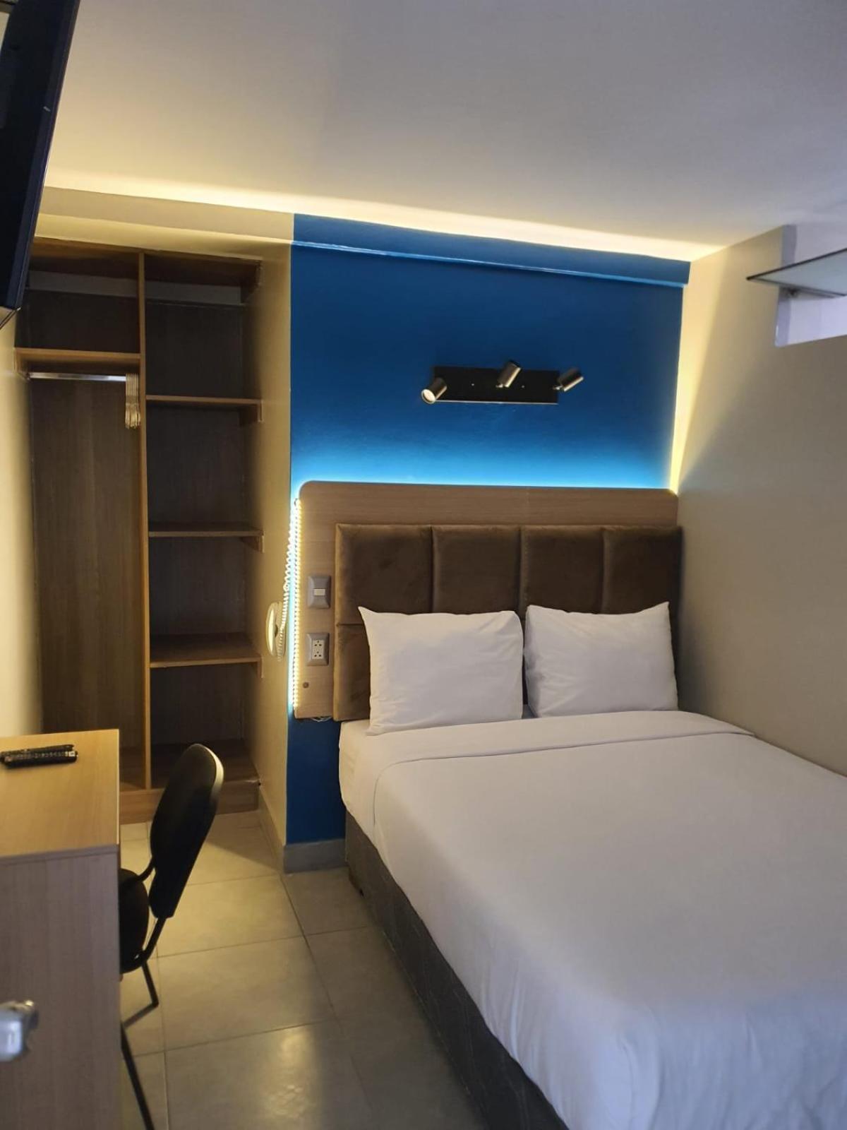 Residencial Alfa Hotel